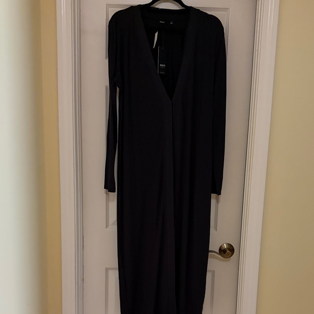 Black Long-Sleeve V-Neck Maxi Top